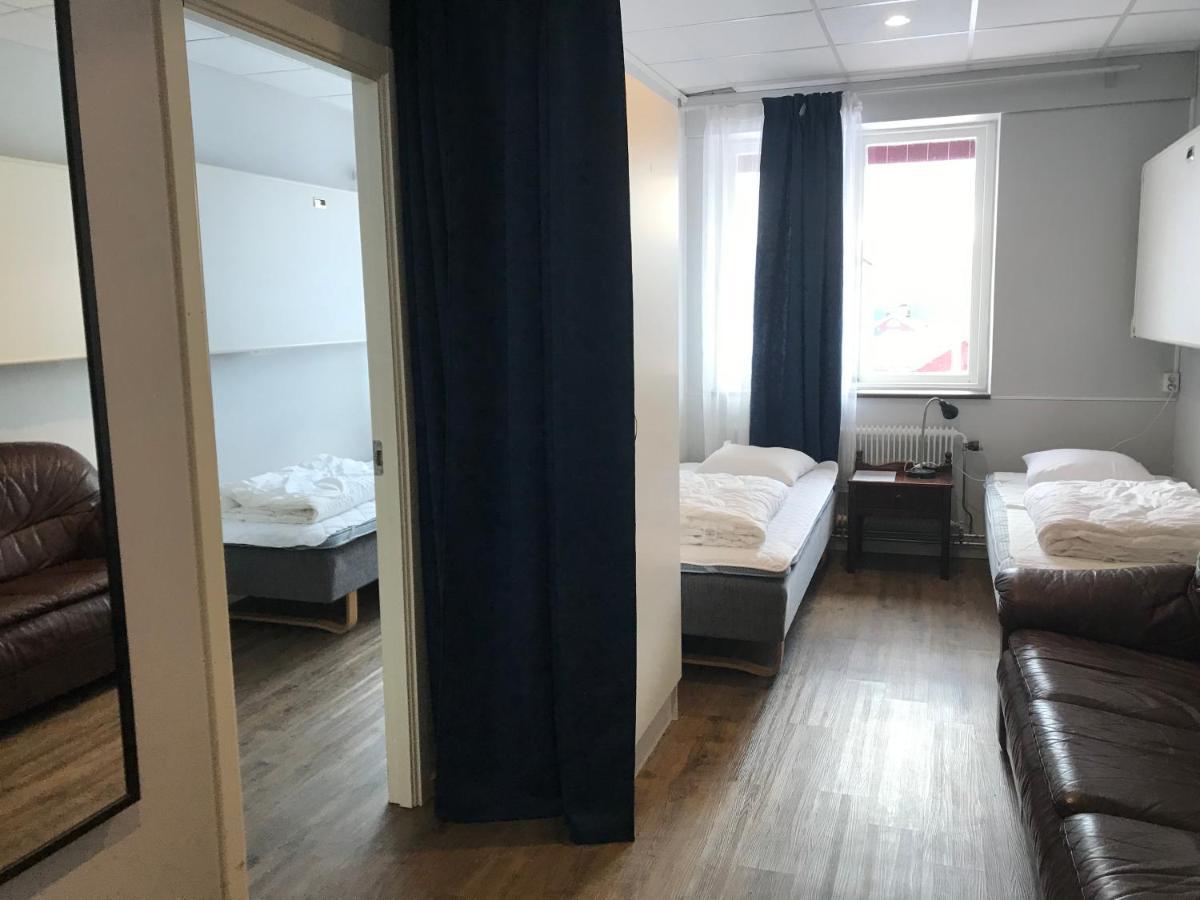 Asens Vandrarhem Uvboet Älvdalen Esterno foto